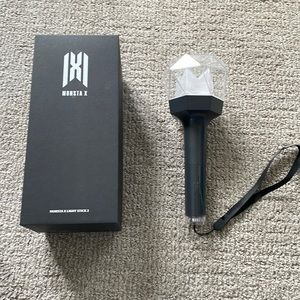 Monsta X Version 2 Lightstick (Never been used)